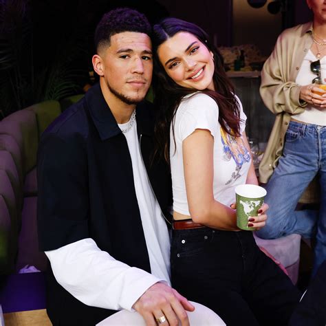 Devin Booker reacts to Kendall Jenners nude photo after。